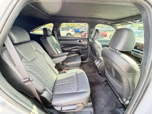 Used 2024 Kia Sorento SX Prestige AWD/4WD image 27