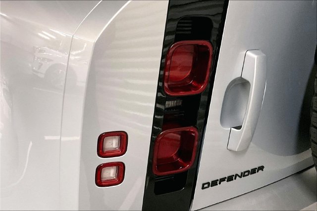 Certified 2023 Land Rover Defender 110 S AWD/4WD image 29