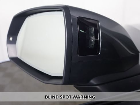 Used 2023 Audi Q5 2.0T Premium w/ Convenience Package image 5