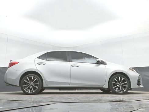 Used 2018 Toyota Corolla SE FWD image 34