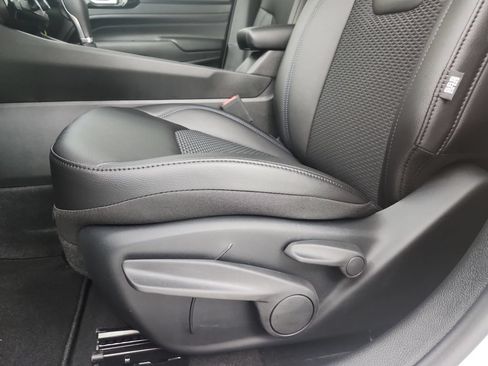 New 2026 Jeep Compass Latitude AWD/4WD image 19