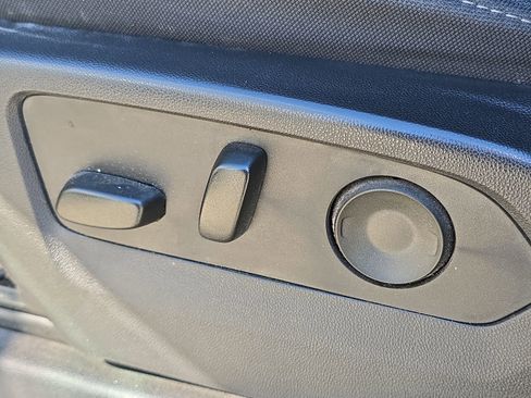 Used 2024 GMC Sierra 2500 SLE image 12