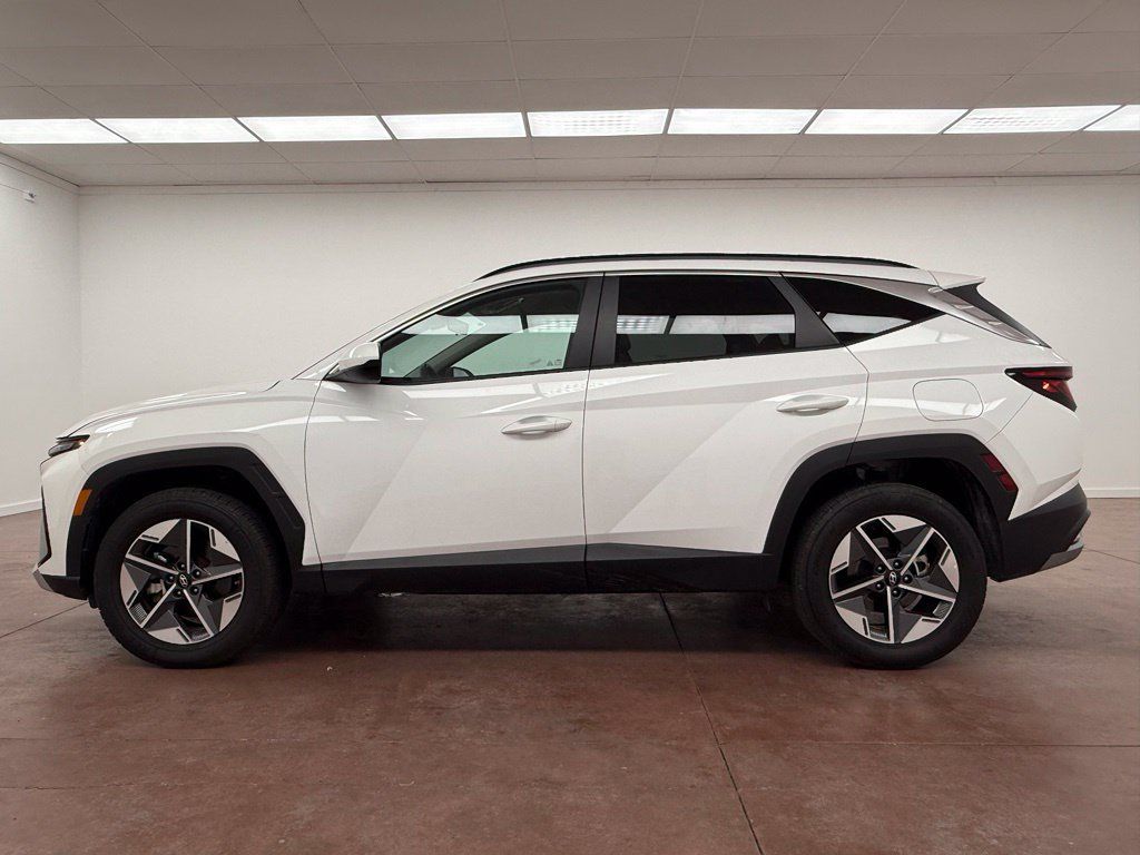 Used 2025 Hyundai Tucson SEL AWD/4WD image 2
