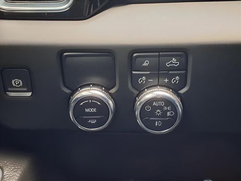 Used 2023 GMC Sierra 1500 Denali image 11