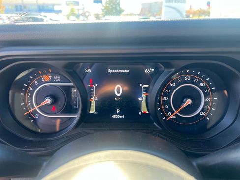 Used 2025 Jeep Wrangler Sport image 14