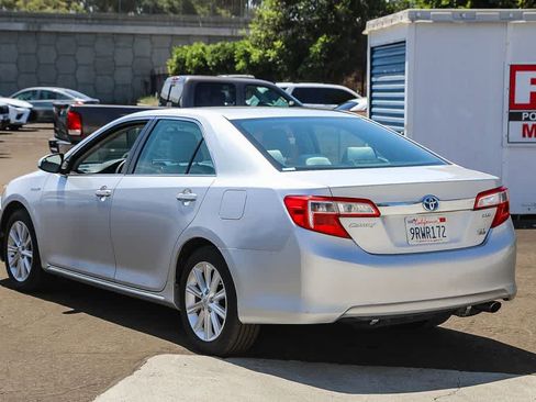 Used 2014 Toyota Camry XLE w/ Fleet Convenience Package FWD image 6