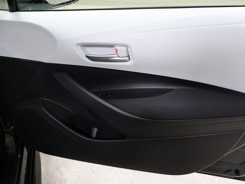 New 2026 Toyota Corolla SE w/ SE Premium Package FWD image 22