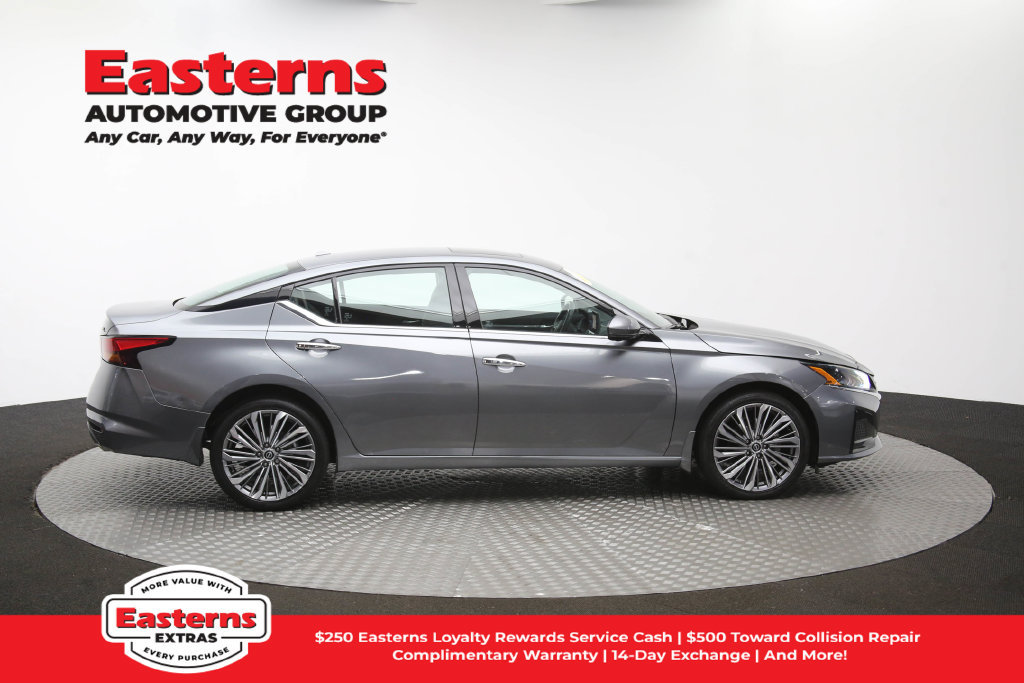 Used 2023 Nissan Altima 2.5 SL AWD/4WD image 38