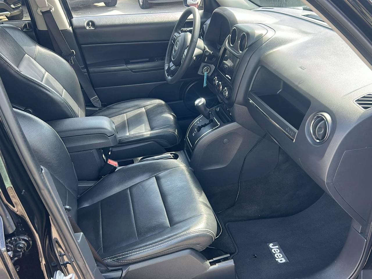 Used 2017 Jeep Patriot High Altitude FWD image 17