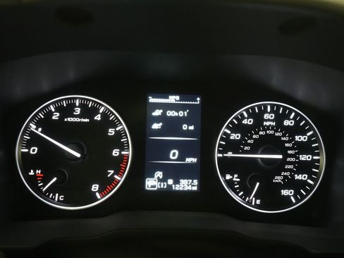 Used 2024 Subaru Crosstrek 2.5i Limited w/ Crosstrek Mirror Package image 39