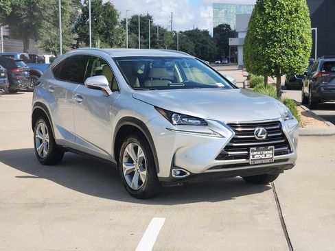 Used 2017 Lexus NX 200t FWD image 3