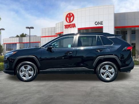 Used 2024 Toyota RAV4 XLE FWD image 9