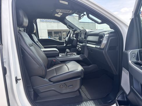 Used 2025 Ford F150 Lariat w/ Equipment Group 501A Mid AWD/4WD image 11