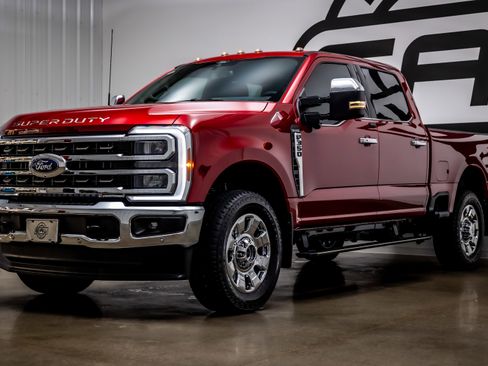 Used 2025 Ford F350 King Ranch w/ Chrome Package image 34