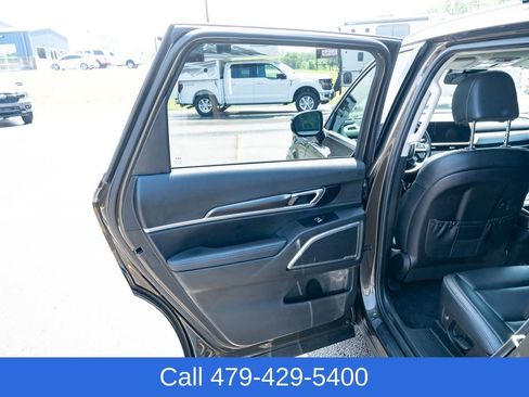 Used 2025 Kia Telluride S AWD/4WD image 14