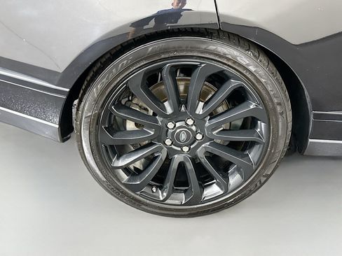 Used 2018 Land Rover Range Rover Supercharged AWD/4WD image 33