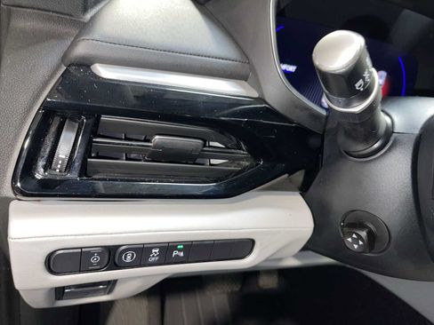 Used 2022 Acura MDX w/ Technology Package AWD/4WD image 24