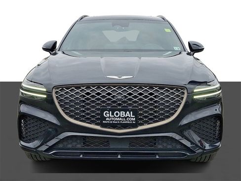 Used 2023 Genesis GV70 2.5T w/ Sport Prestige Package image 2