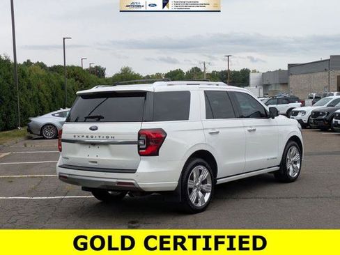 Certified 2023 Ford Expedition Platinum image 3