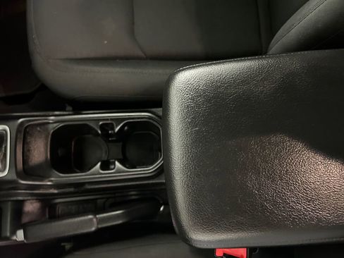 Used 2020 Jeep Wrangler Unlimited Sport S image 30