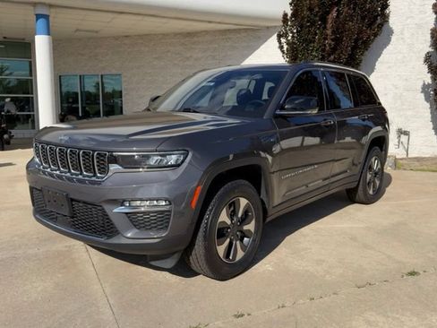 Used 2024 Jeep Grand Cherokee Limited 4xe AWD/4WD image 1