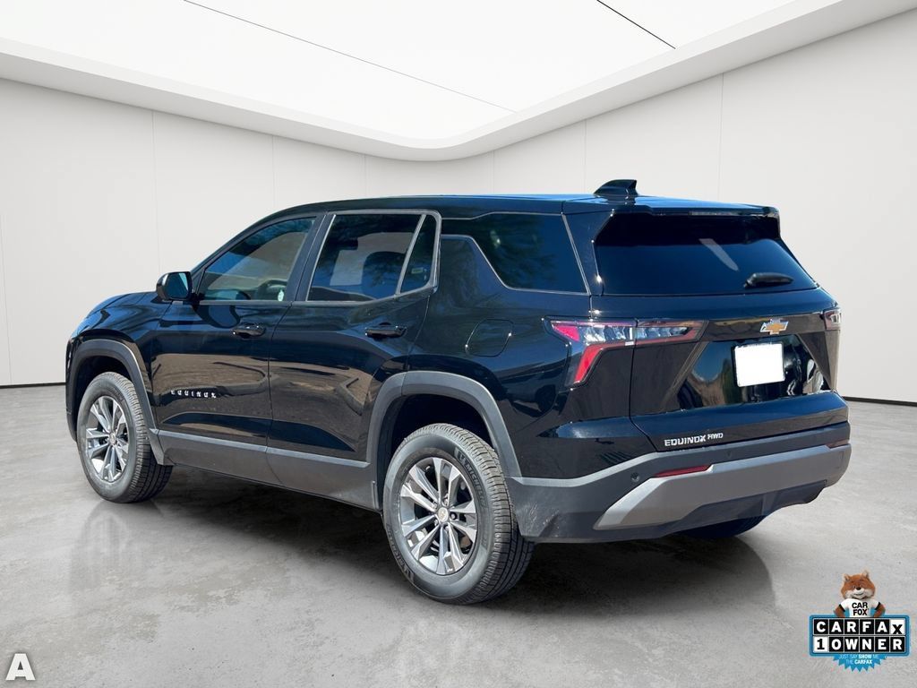 Used 2025 Chevrolet Equinox LT AWD/4WD image 4