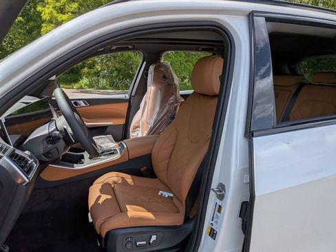 New 2026 BMW X5 xDrive50e AWD/4WD image 8