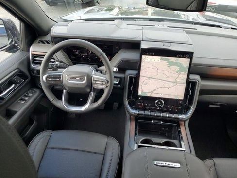 New 2026 GMC Yukon Denali RWD image 5