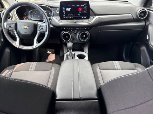 Used 2025 Chevrolet Blazer LT image 13