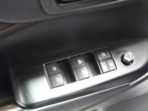 Used 2019 Toyota Highlander Plus image 18