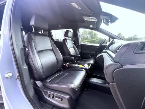 Used 2024 Honda Odyssey Sport image 16