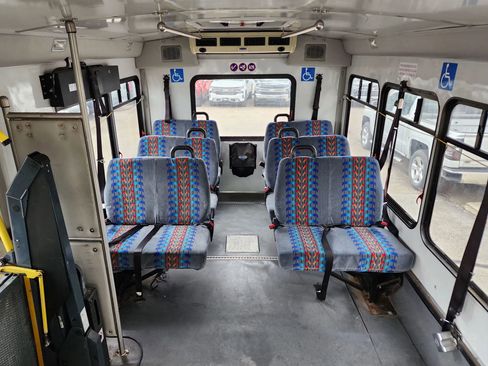 Used 2008 Ford E-450 and Econoline 450 RWD image 15
