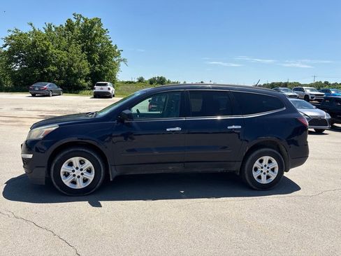 Used 2015 Chevrolet Traverse LS FWD image 11