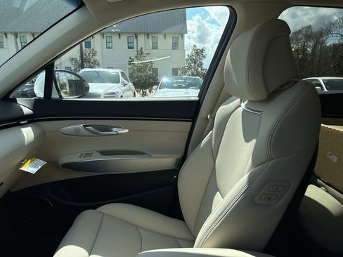 New 2026 Genesis GV70 2.5T Select image 19