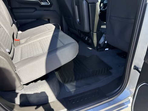 Used 2025 GMC Sierra 1500 Elevation image 37