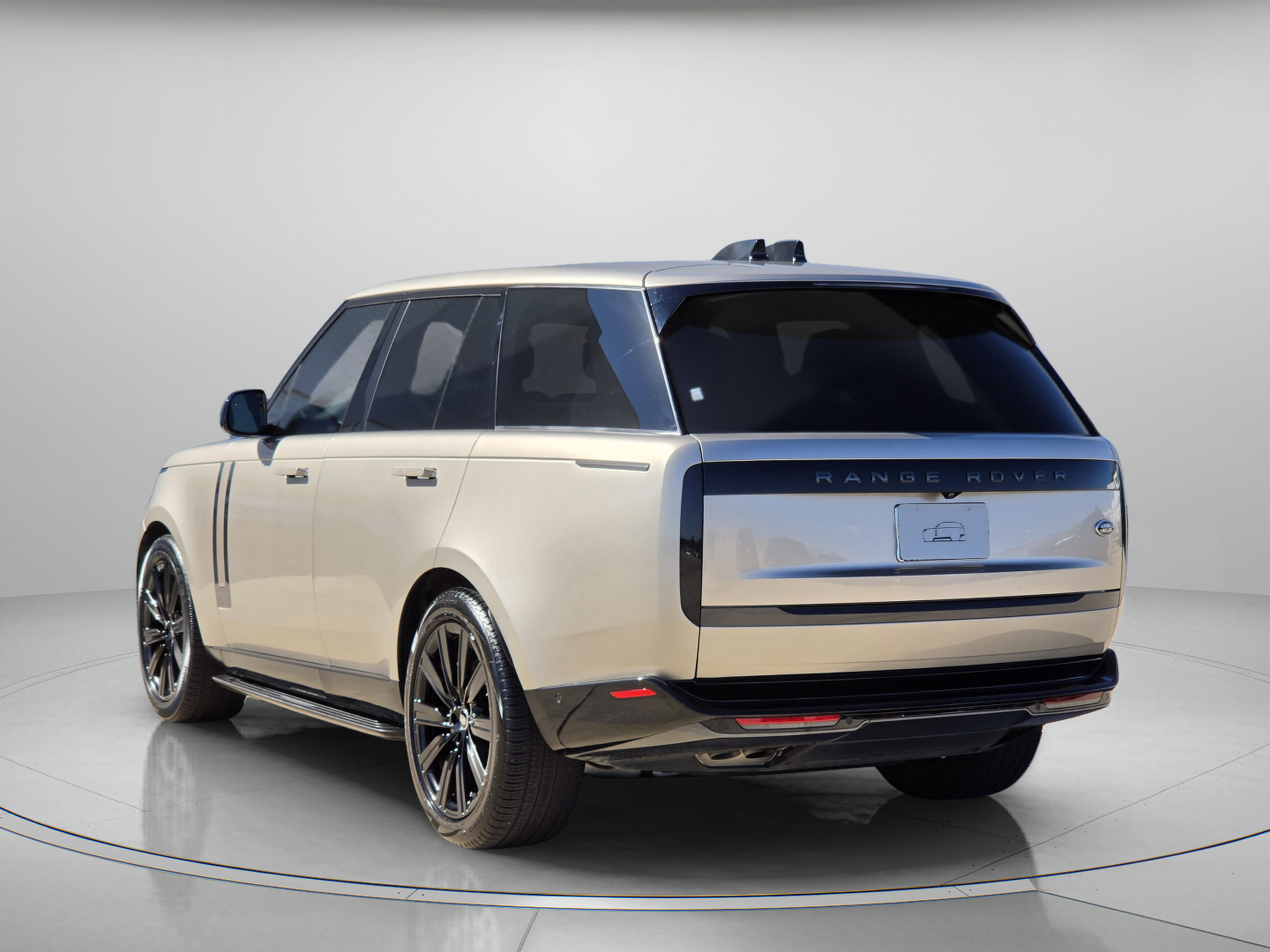 Certified 2023 Land Rover Range Rover SE AWD/4WD image 3