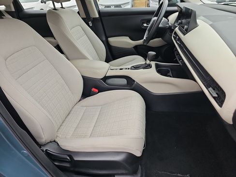 Used 2024 Honda HR-V LX image 11