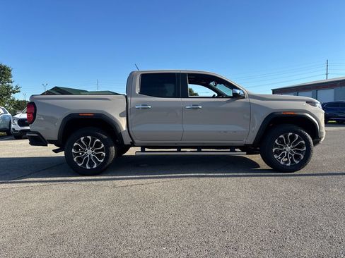 New 2026 GMC Canyon Denali AWD/4WD image 7