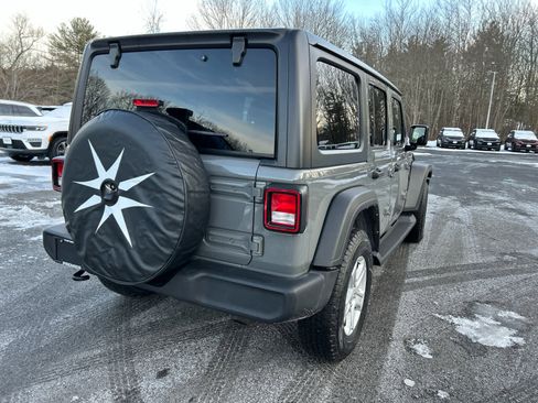 Used 2021 Jeep Wrangler Unlimited Sport image 8