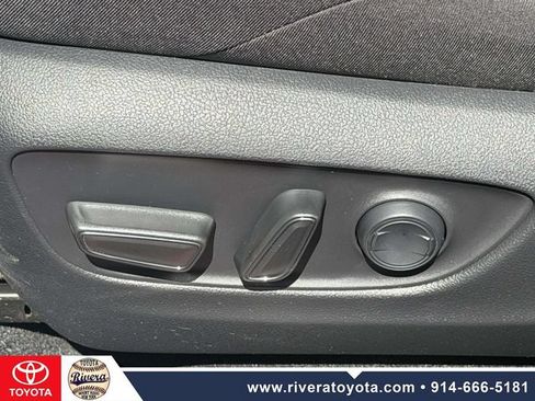 Used 2023 Toyota RAV4 SE w/ Weather & Moonroof Package AWD/4WD image 15