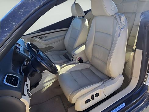 Used 2012 Volkswagen Eos Lux image 13