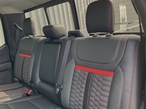 Used 2022 Ford F150 Lariat w/ Equipment Group 502A High image 24