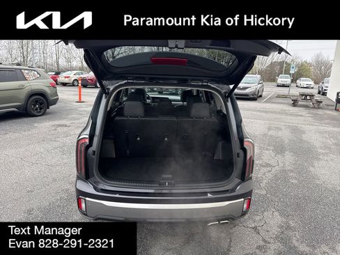 Used 2025 Kia Telluride EX image 10