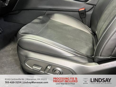 New 2025 Jeep Grand Cherokee Altitude AWD/4WD image 24