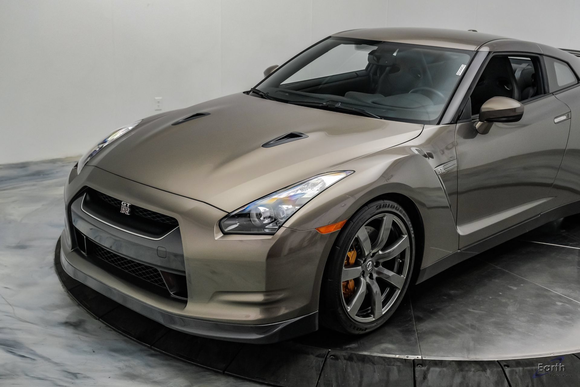Used 2009 Nissan GT-R Premium AWD/4WD image 8