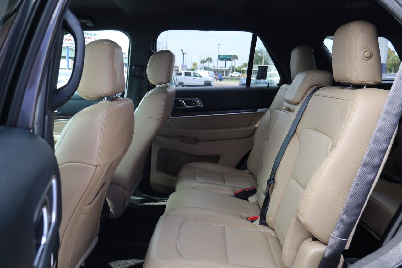 Used 2016 Ford Explorer Limited w/ Equipment Group 301A FWD image 14