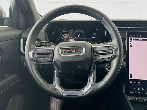 Used 2025 GMC Terrain Elevation image 18