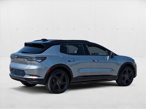 New 2025 Chevrolet Equinox EV RS image 2