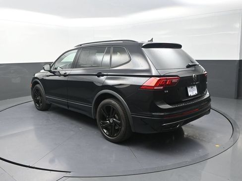 Used 2024 Volkswagen Tiguan SE R-Line AWD/4WD image 8