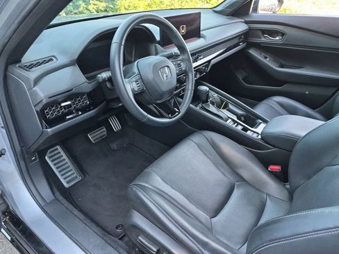 Used 2023 Honda Accord Sport image 9